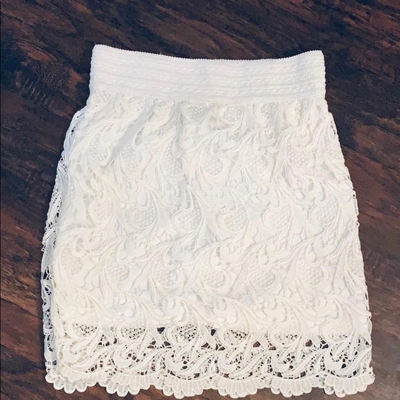 Lace Skirt (white) - Picture 1 of 5
